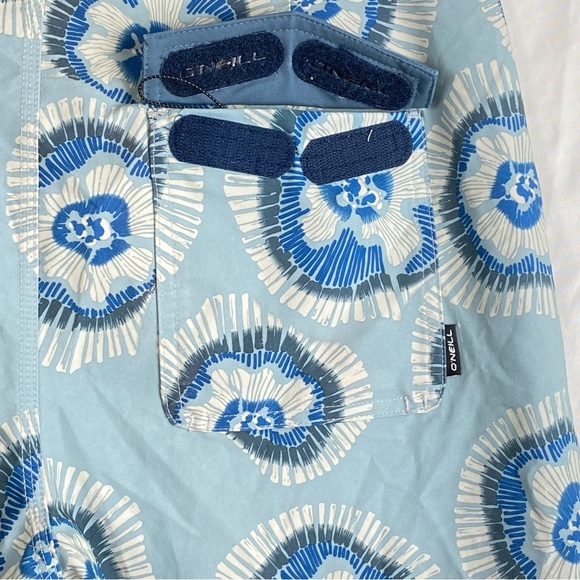 O'Neill Cruzers Blue and White Board Shorts with Tie-Dye Pattern Size 31 - Picture 16 of 16